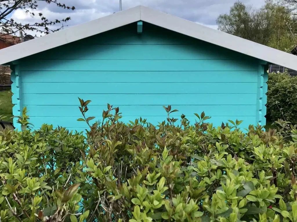 Paint & restore your garden shed
